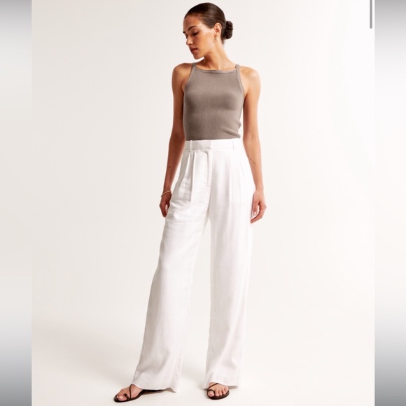 Abercrombie & Fitch Tops - A&F Ottoman High-Neck Top Taupe